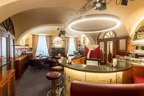 Gesamtansicht der Bar Max Steiner 