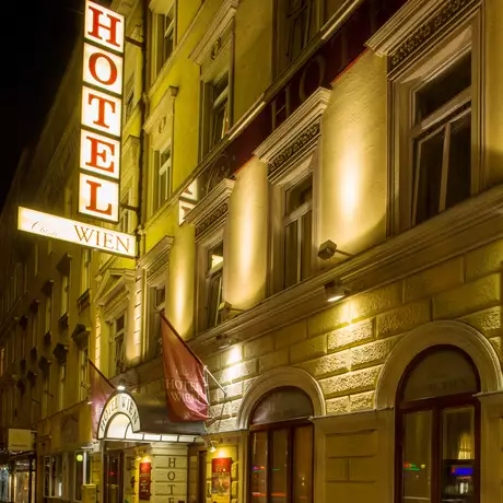 Aussenansicht vom Austria Classic Hotel Wien bei Nacht